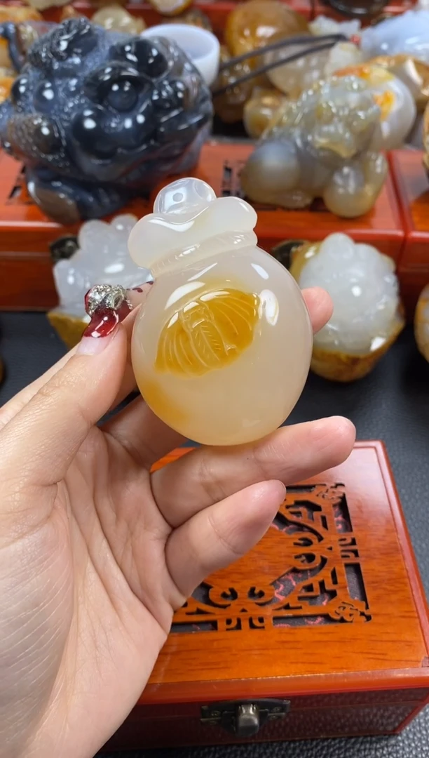 【闪购商品】玛瑙/玉髓手把未镶嵌1