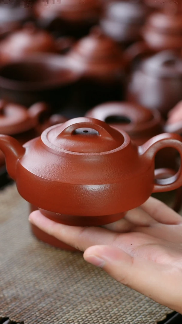 茶壶紫砂小**哼黄龙山紫砂