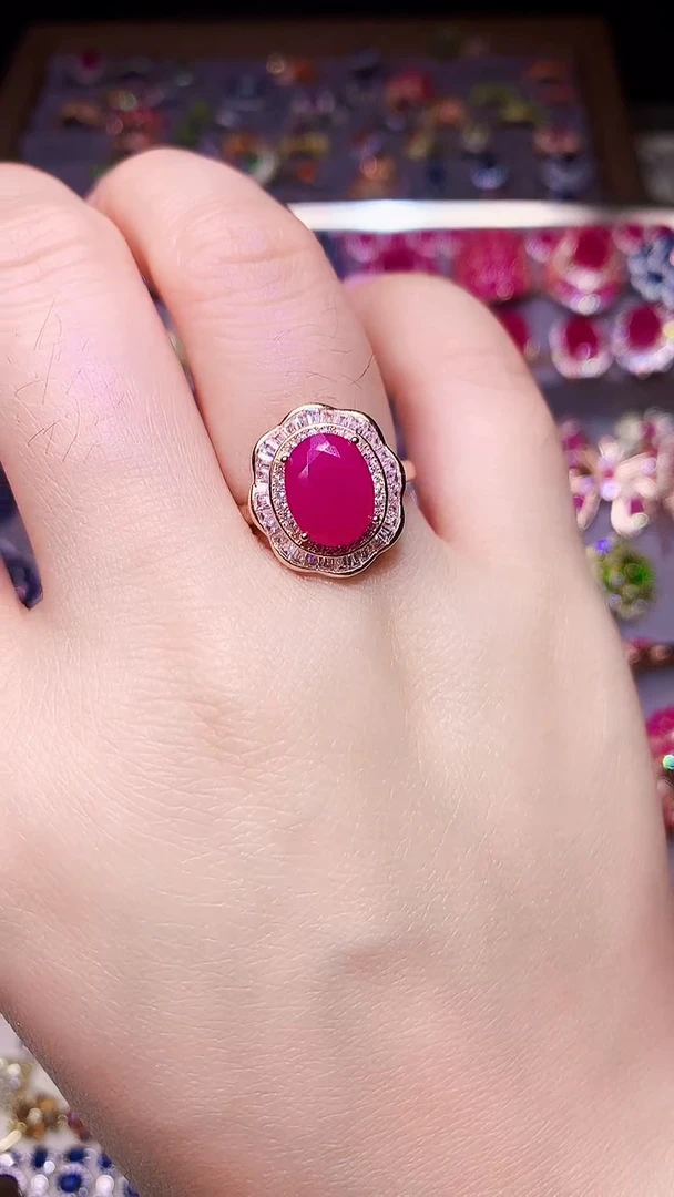 银S925镶嵌戒指红宝石....