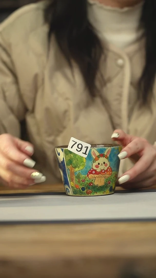 设计师手作款迷糊手绘手握杯