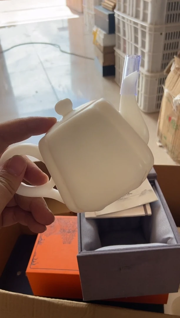 杯无运费险有瑕疵的摄影的产品有使用过的痕迹有点脏介意勿拍