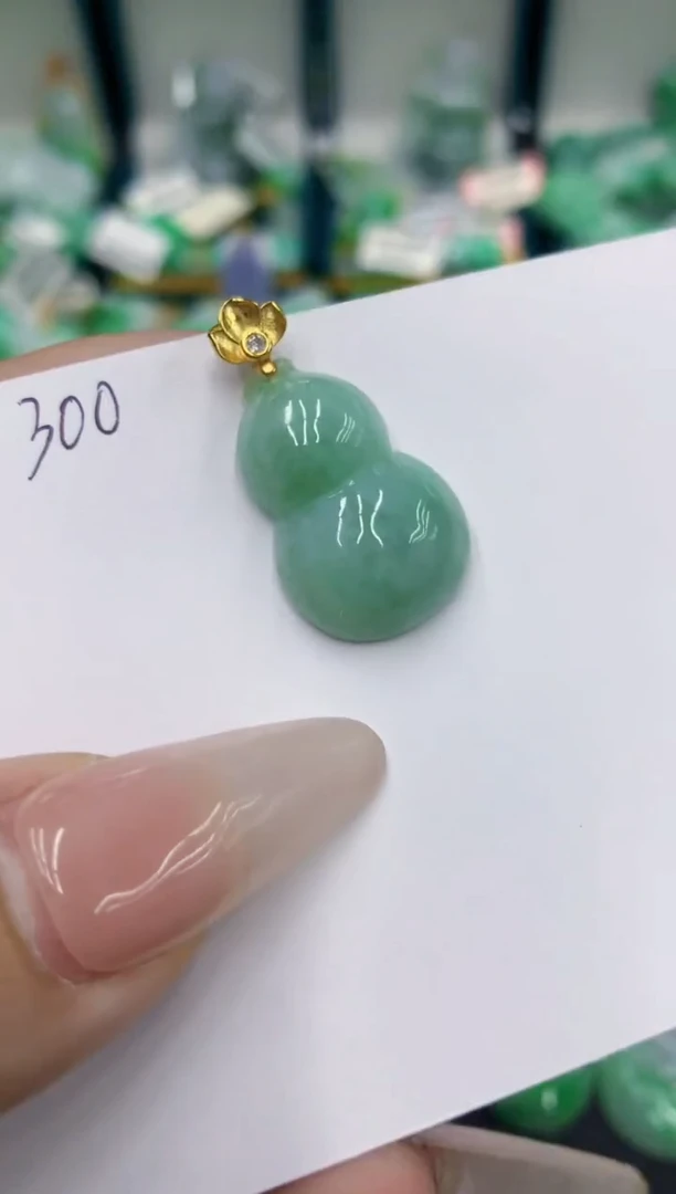 翡翠未镶嵌颈饰号链接111111111