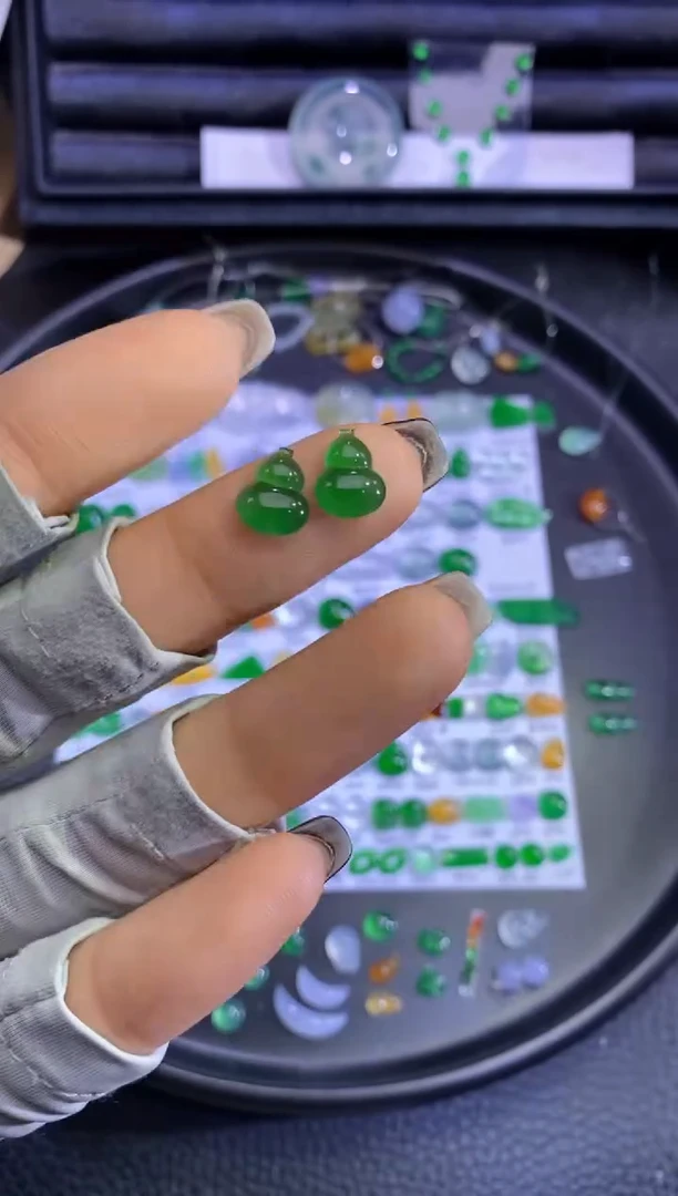 未镶嵌挂件翡翠葫芦