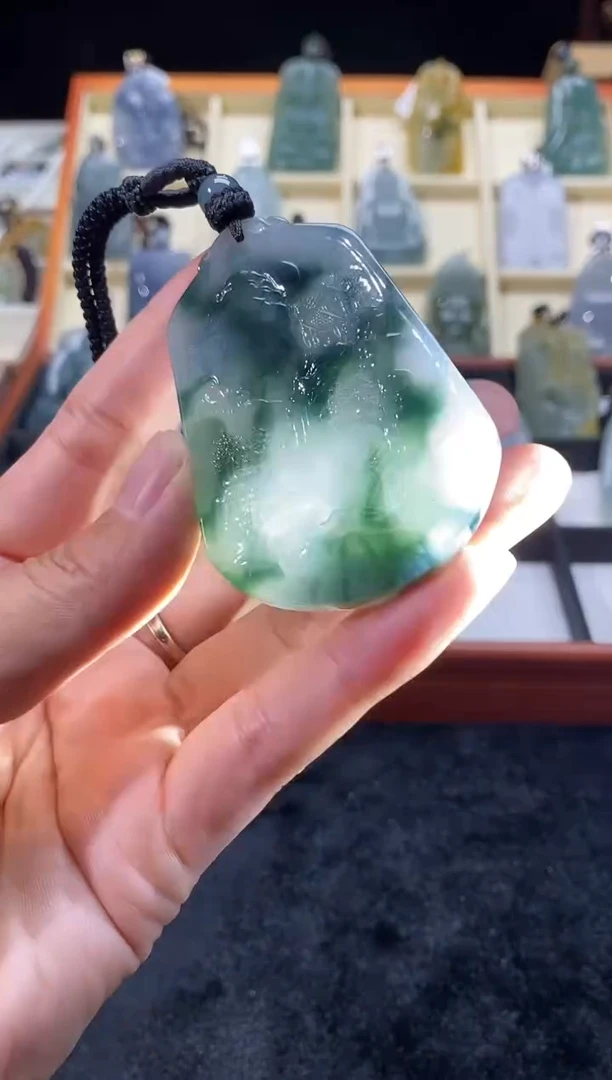 【闪购商品】翡翠吊坠(不含链)未镶嵌缅甸天然翡翠