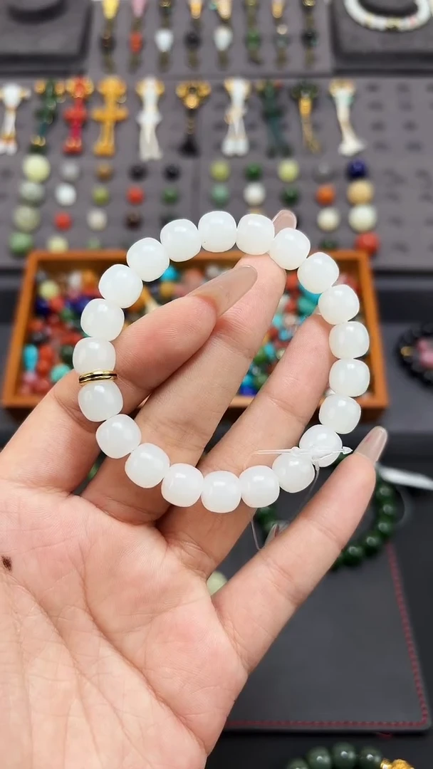 未镶嵌和田玉挂件10mm于田老型手串 藏物系列