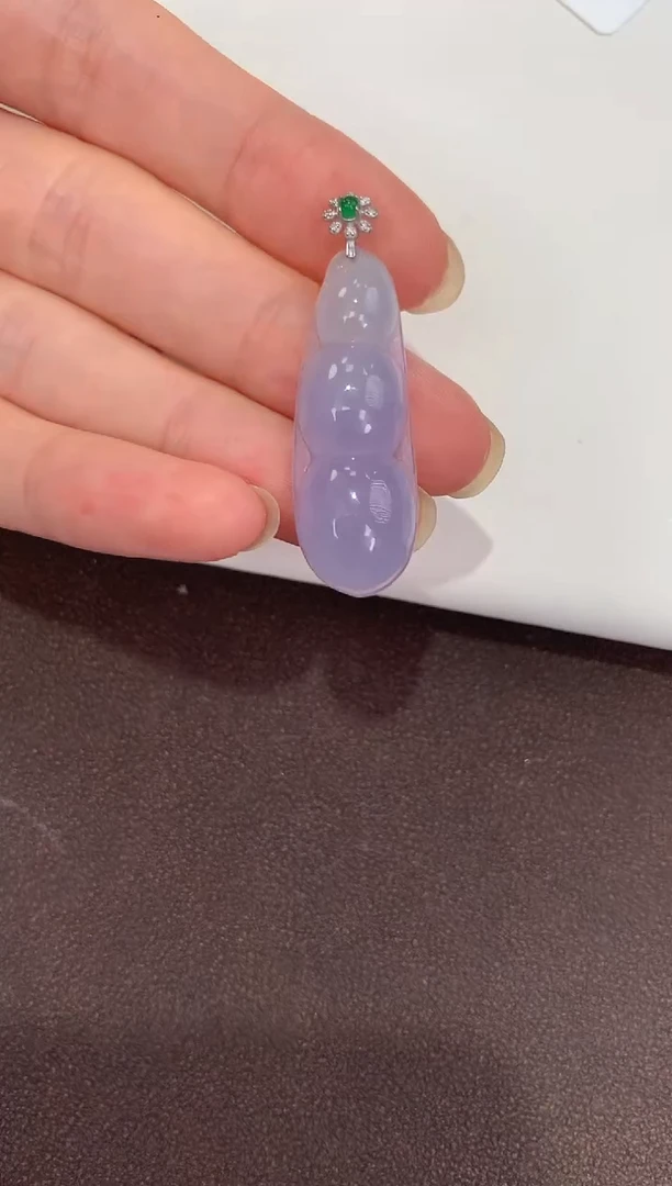 翡翠18K金镶嵌颈饰天然缅甸a货翡翠