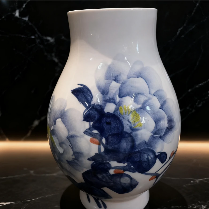 景德镇青花手绘陶瓷福筒瓶