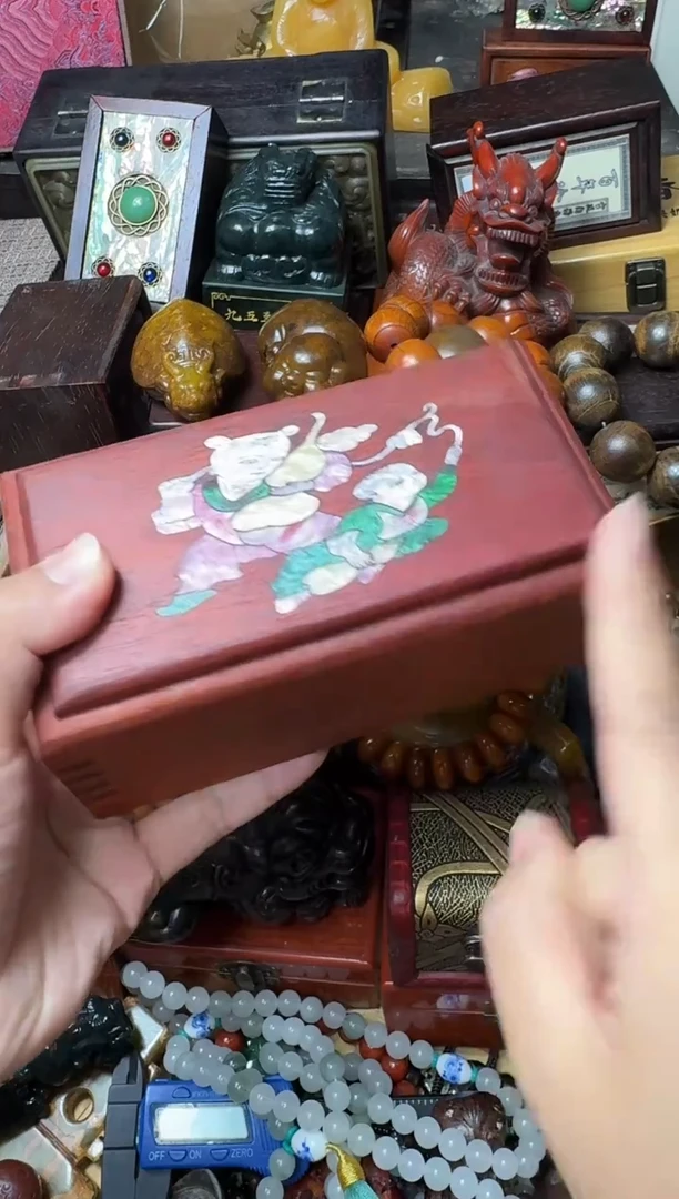 檀香紫檀（小叶紫檀）盒子