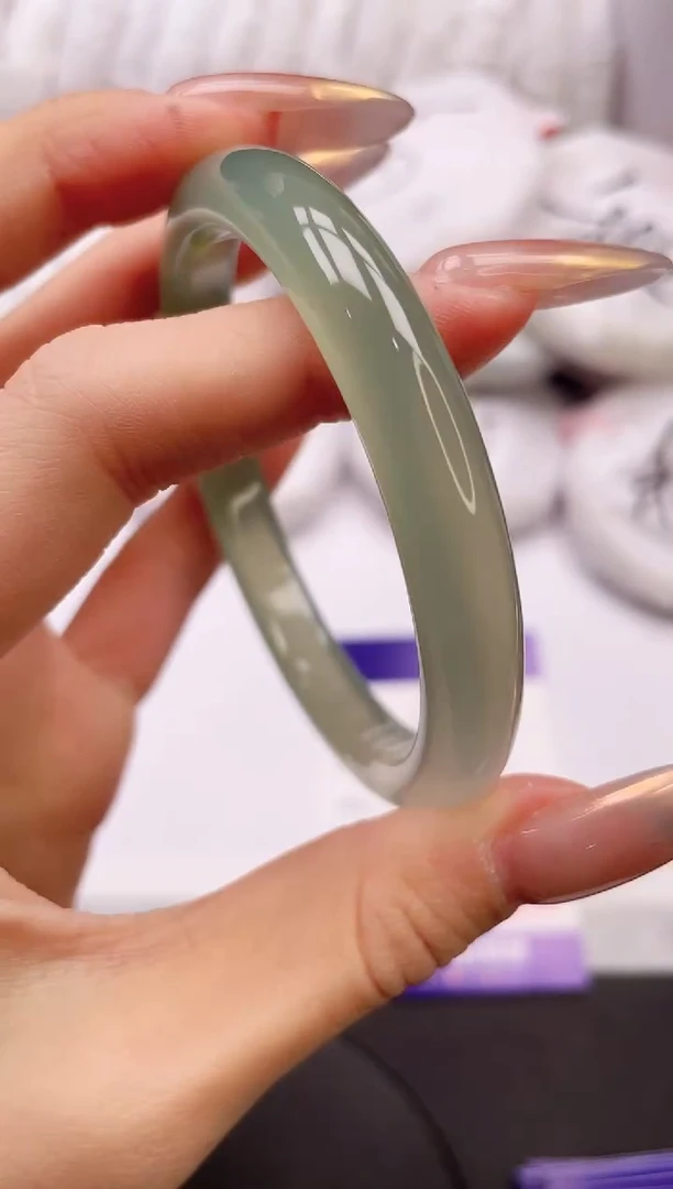 【闪购商品】石英质玉手镯未镶嵌19L190-58