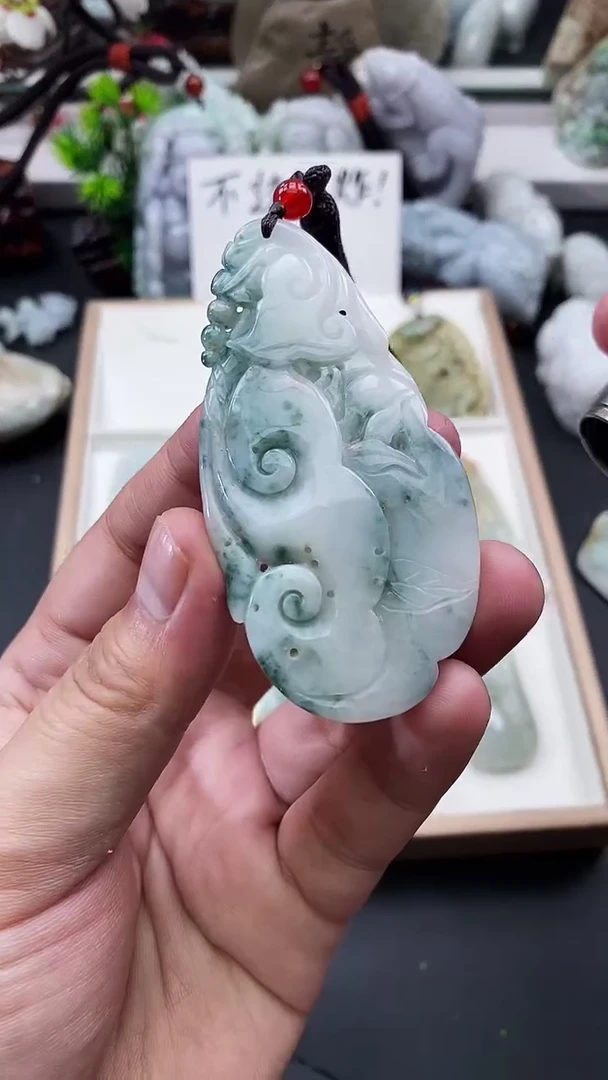 颈饰未镶嵌翡翠缅甸翡翠