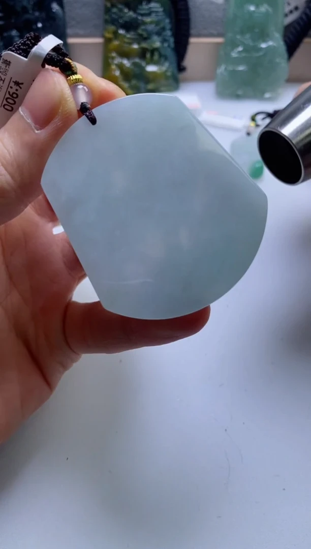 【闪购商品】翡翠挂件未镶嵌