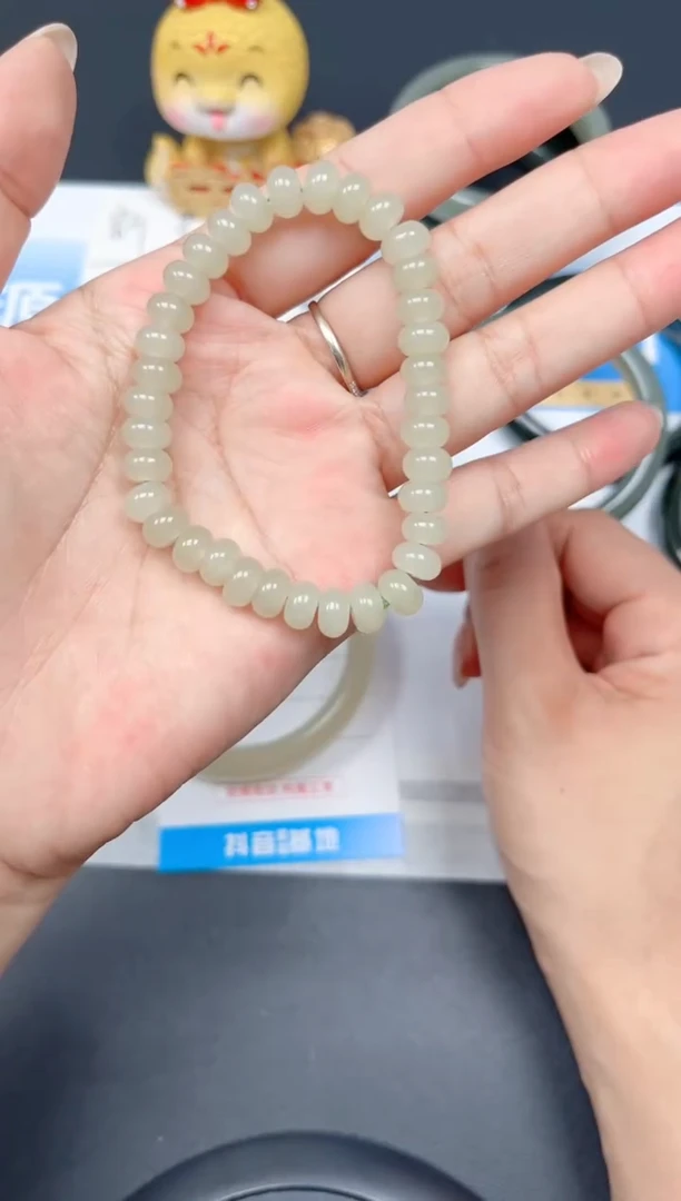 和田玉手镯未镶嵌茶晴手链