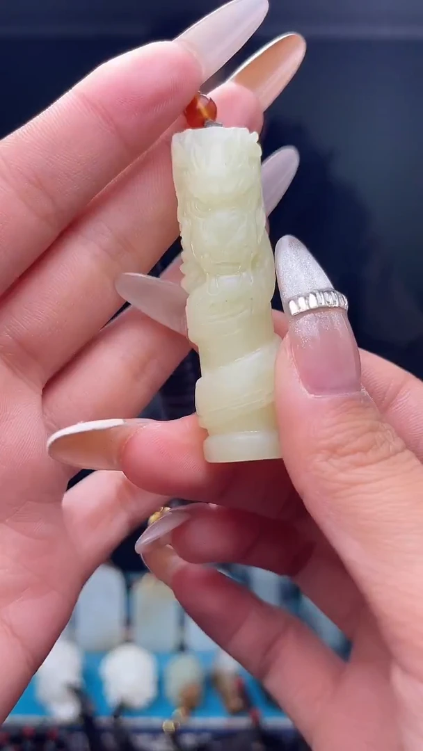 未镶嵌和田玉挂件1