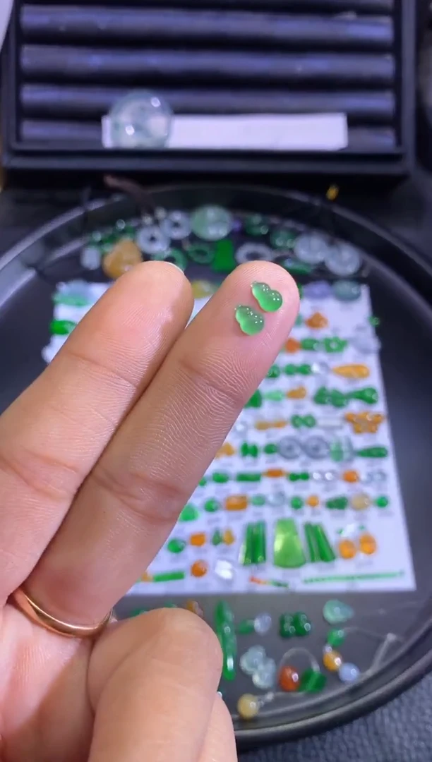 未镶嵌挂件翡翠葫芦