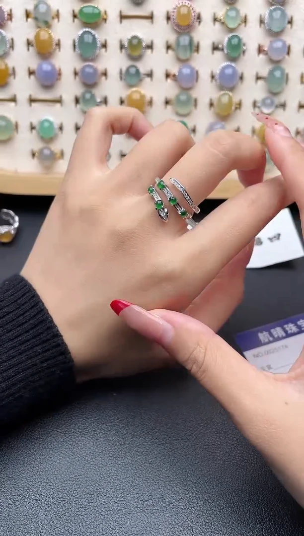 【闪购商品】翡翠戒指银S925镶嵌一物一证一礼盒