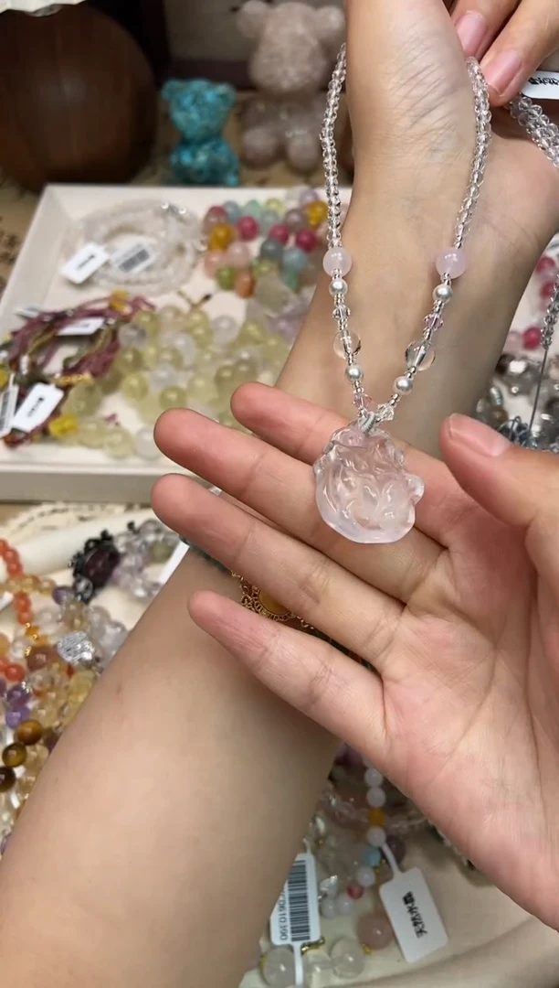 未镶嵌颈饰水晶548