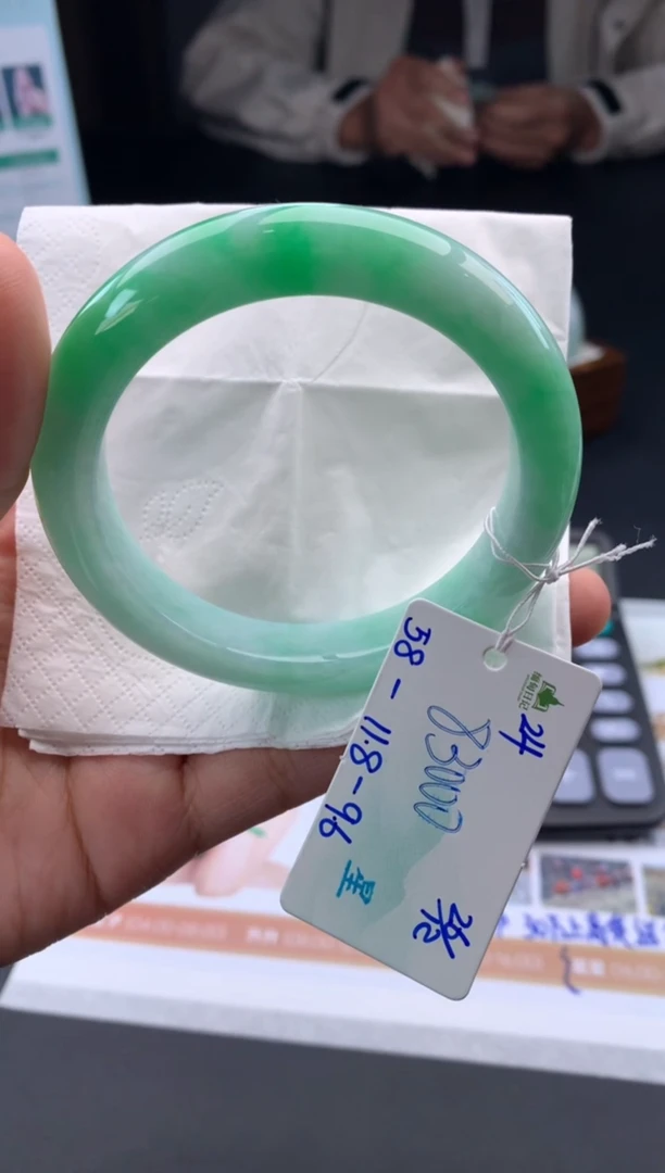 未镶嵌手镯翡翠翡翠自带#送人#，假一赔三