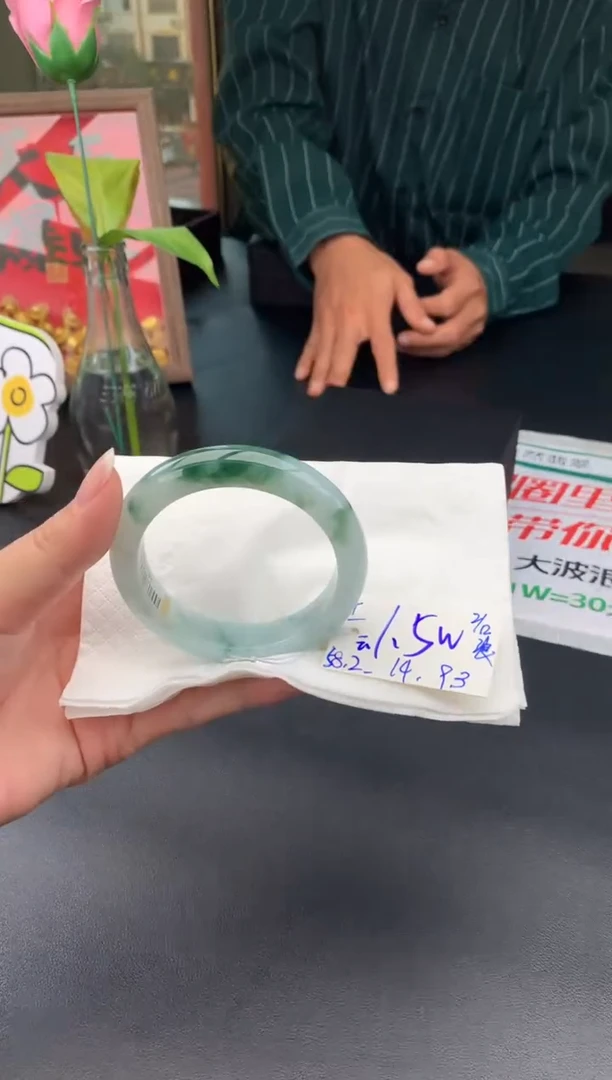 未镶嵌手镯翡翠翡翠手镯 下单联系小耳机#