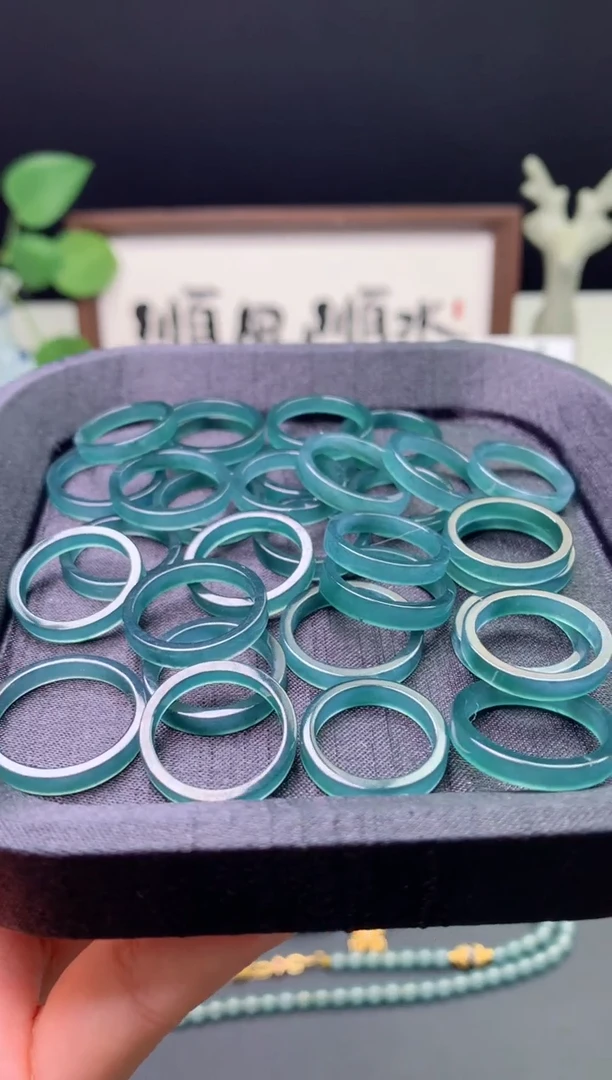 翡翠未镶嵌颈饰翡翠戒圈8-19圈口多样性发自选