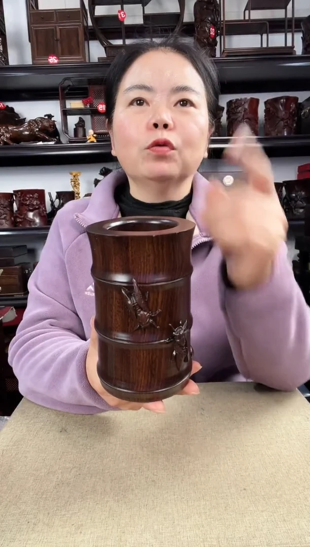 木知了笔筒老李红木工艺品