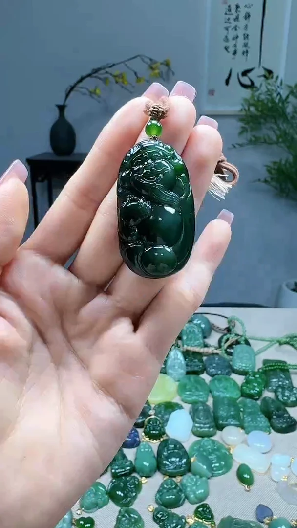 未镶嵌和田玉挂件1