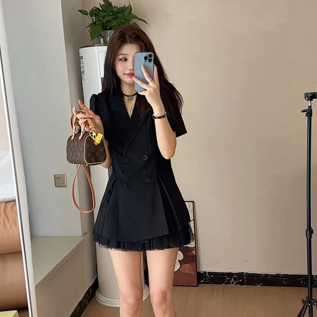夏季短袖黑色轻薄透气凉快连衣裙气质收腰显瘦法式网纱百褶短裙子