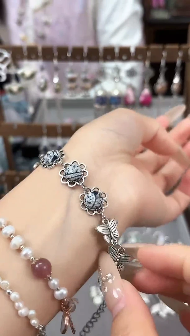 织绣民族风非遗老绣苗银饰品599*