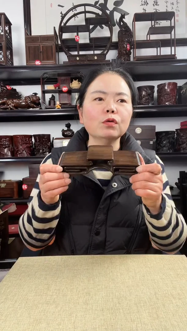 木大三连老李红木工艺品