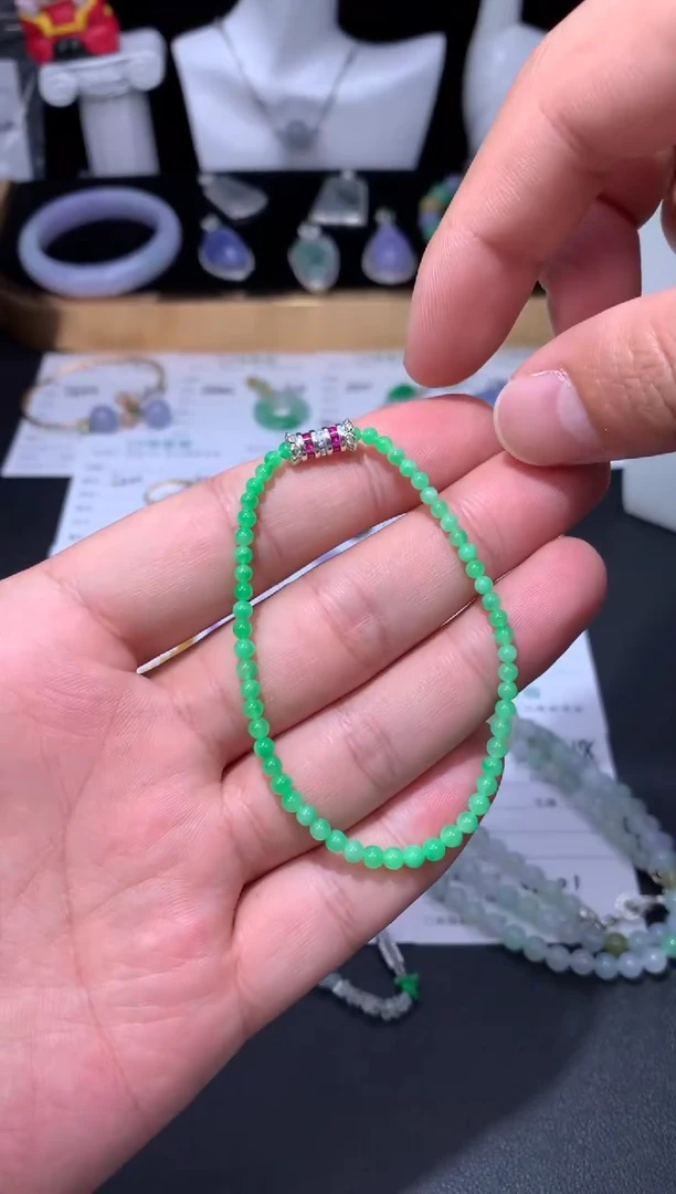 未镶嵌挂件翡翠48小时鉴赏期 退货不扣服务费