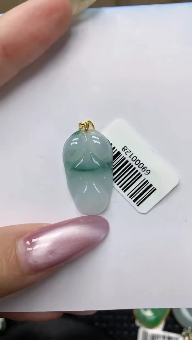 翡翠18K金镶嵌颈饰1111111111