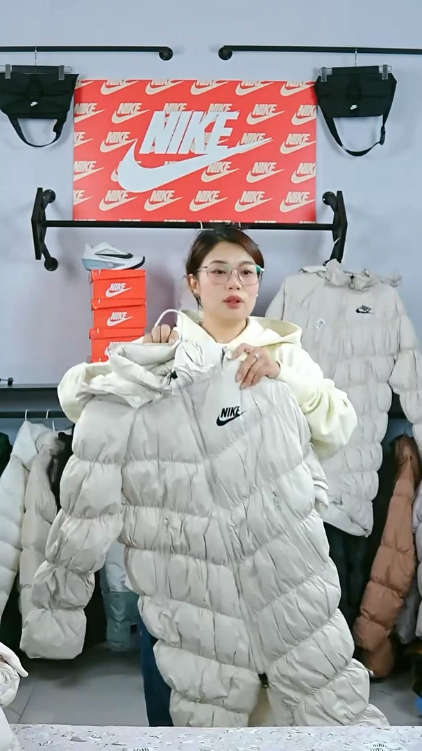 2237闪购编码运动衣以直播间过款为准尺码M