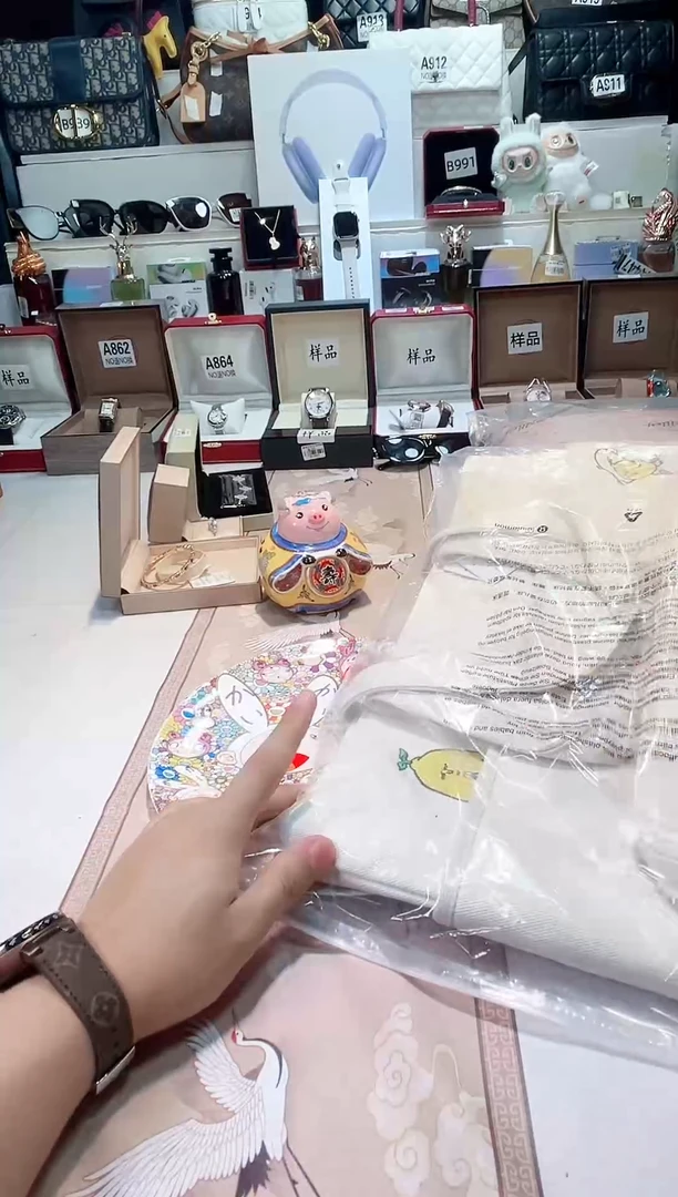 瓷片瓷器 库房到期 全部地板价@@1
