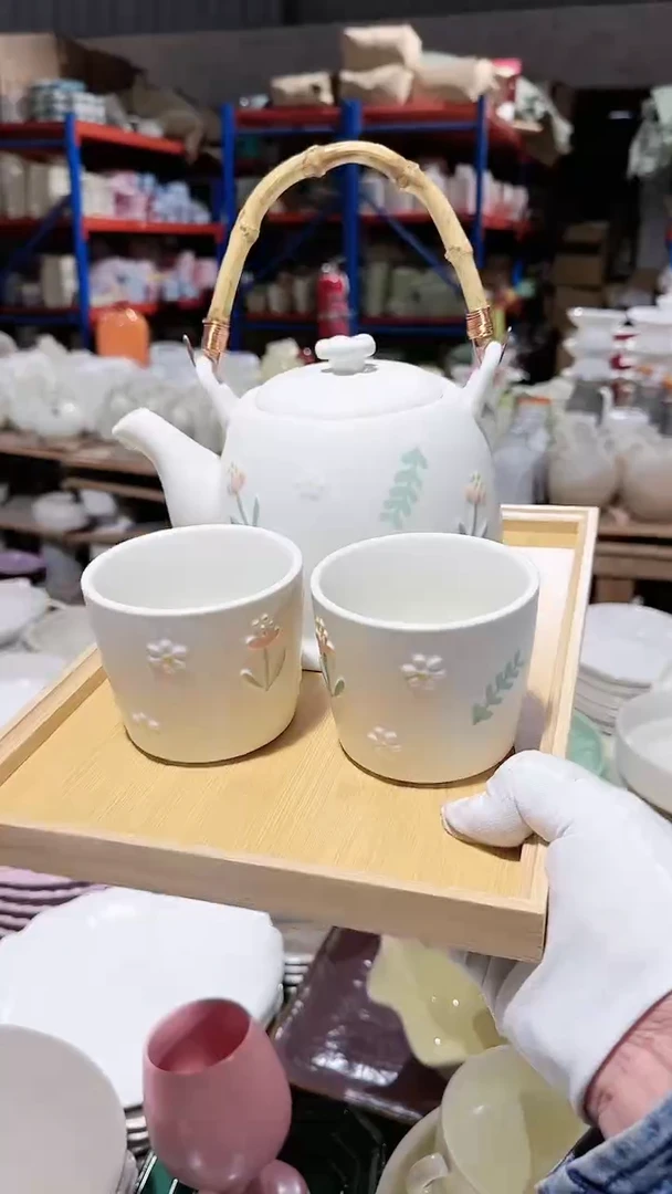 【闪购商品】瓷片小雏菊一壶2杯3件套微瑕 凑满20元包邮