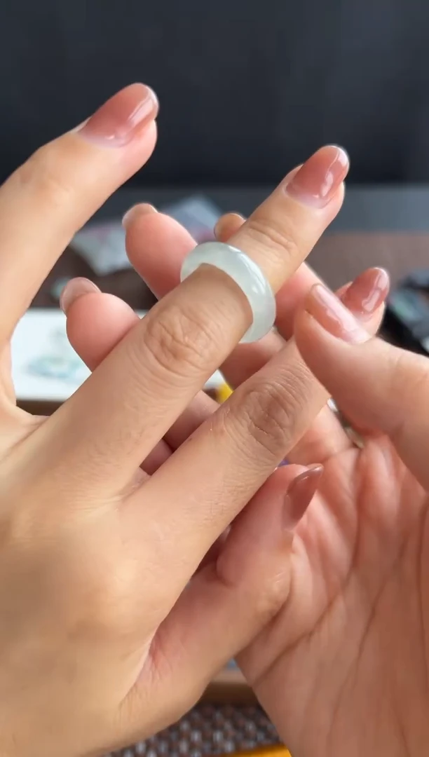 翡翠未镶嵌吊坠(不含链)613买断