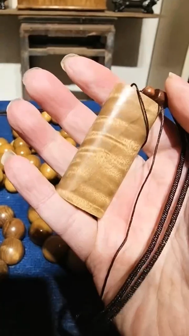 【闪购商品】楠木（金丝楠）把件无事牌