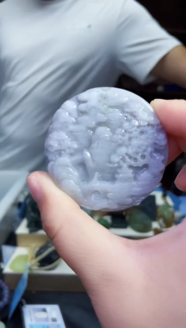 和田玉未镶嵌颈饰1