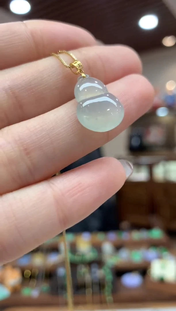 【闪购商品】翡翠吊坠(不含链)18K金镶嵌葫芦