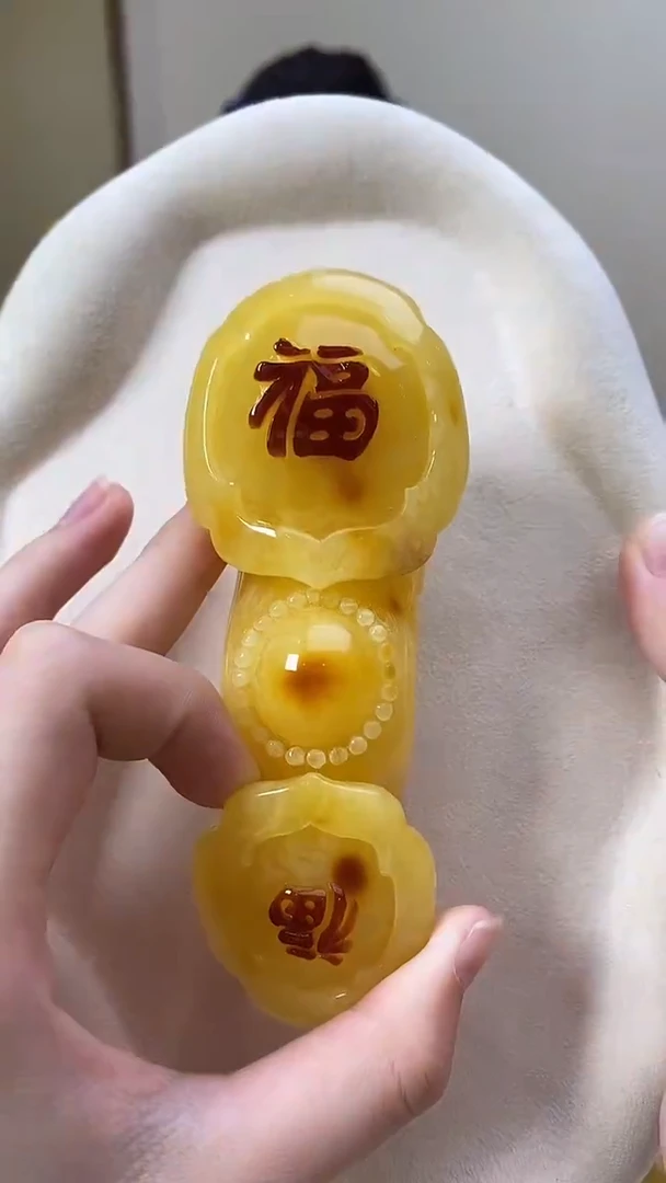 琥珀颈饰未镶嵌吊坠