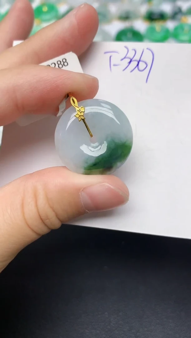 颈饰18K金镶嵌翡翠天然缅甸A货翡翠百元以上9元证书费自理