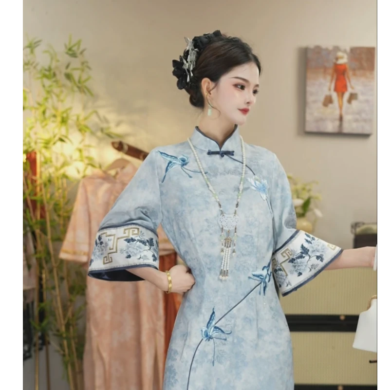 花享悦国风2025夏季新款中国风飘逸日常蓝色长款连衣裙WW（1484）