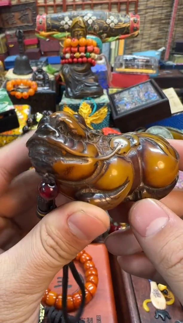 【闪购商品】蜜蜡裸石未镶嵌推荐好物如图所示