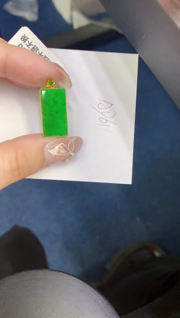 【闪购商品】翡翠颈饰18K金镶嵌000000000000