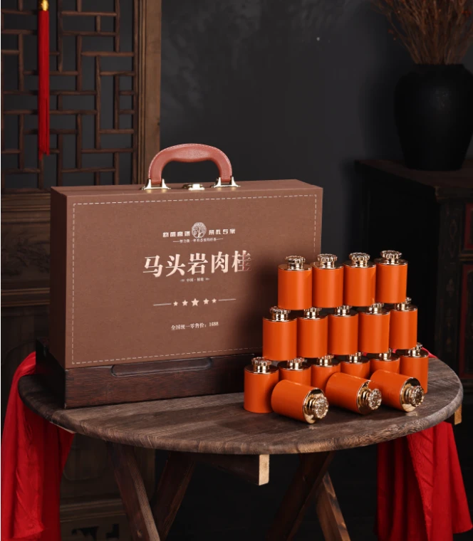 咖色手提 马头岩肉桂18小罐礼盒装