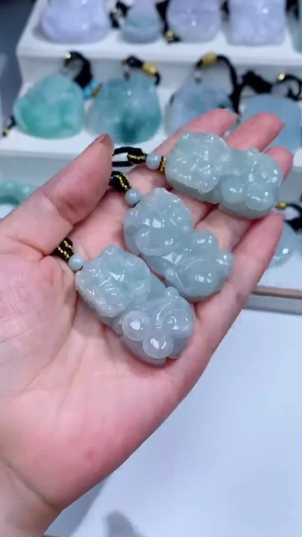 翡翠未镶嵌颈饰吊坠团购多样性发一件