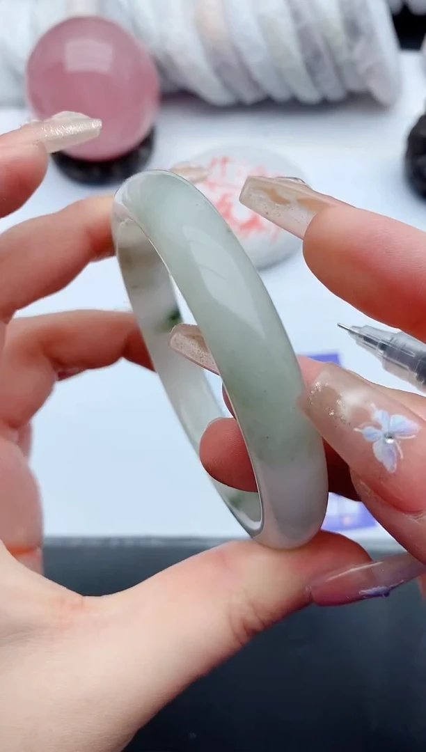 【闪购商品】石英质玉手镯未镶嵌F351+60/61