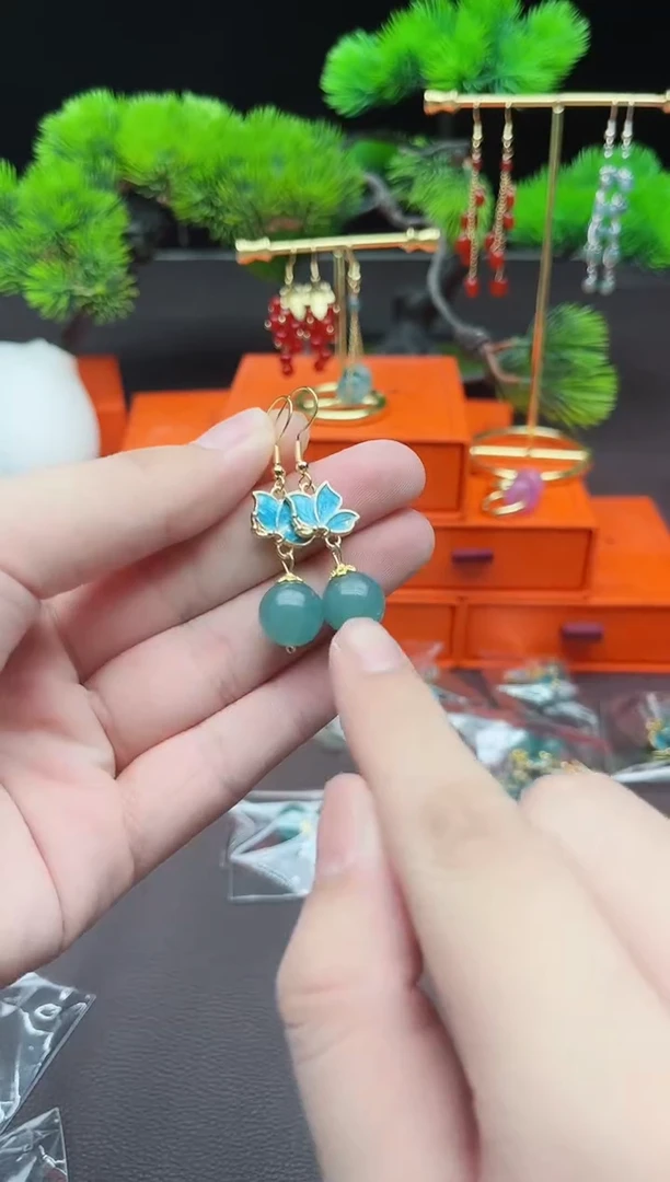 石英质玉（天山翠）银S925镶嵌耳饰L02