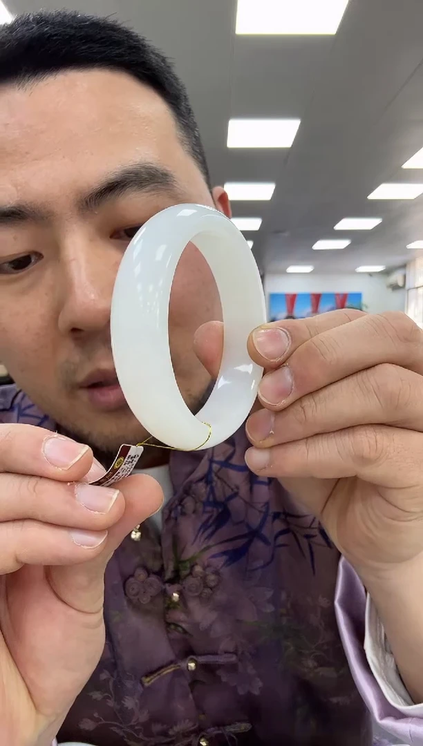 【闪购商品】和田玉手镯未镶嵌59+  785野牛沟