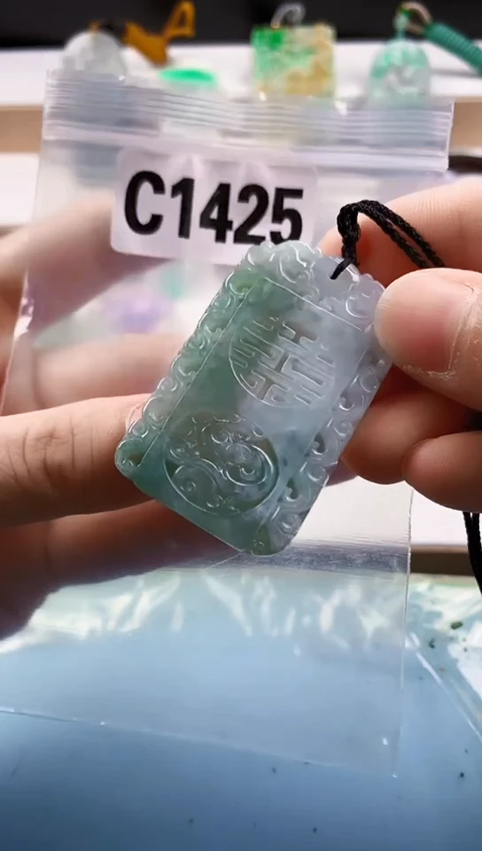 翡翠未镶嵌颈饰天然翡翠吊坠挂件