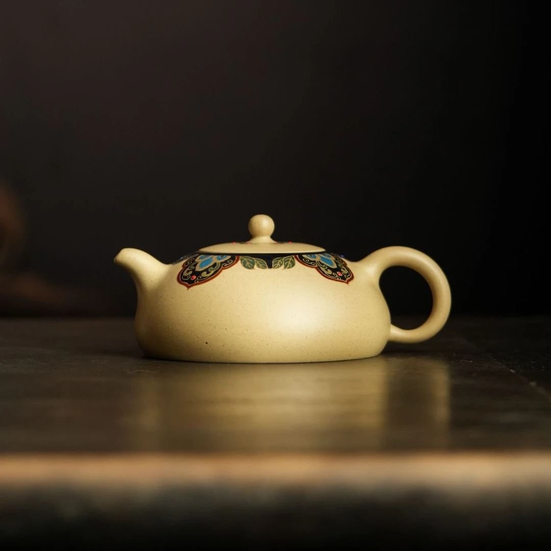 JCY-0006季益顺创立品牌 季畅园 溢珍堂联名款 凝脂柔烟珐琅彩壶