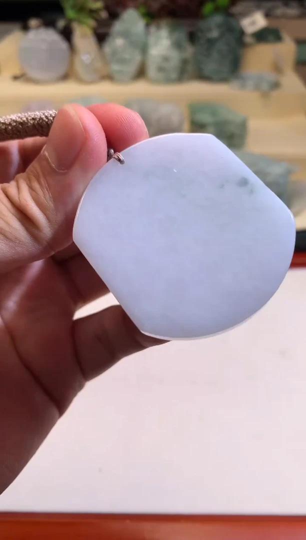 翡翠未镶嵌颈饰6/01/126